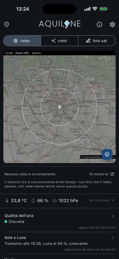 La schermata «Adesso»: il radar attorno al punto scelto, e sotto la riga «nessuna cella in avvicinamento», la temperatura e la pressione